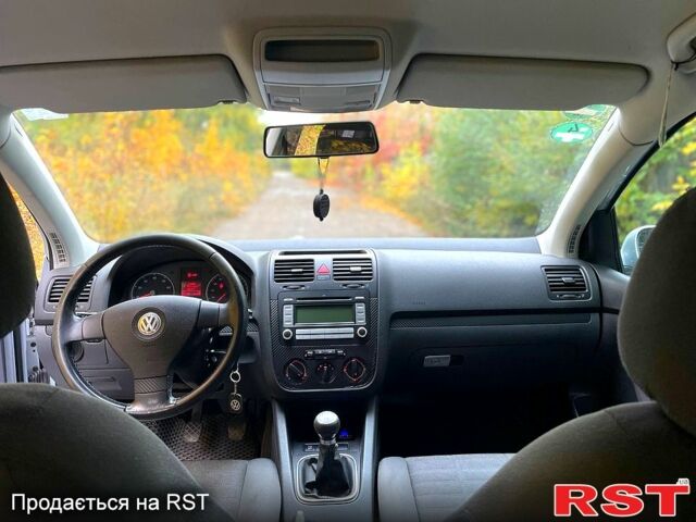Серый Фольксваген Гольф, объемом двигателя 1.4 л и пробегом 233 тыс. км за 4999 $, фото 4 на Automoto.ua