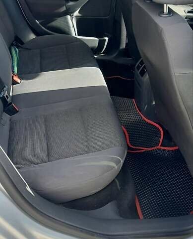 Сірий Фольксваген Гольф, об'ємом двигуна 1.6 л та пробігом 200 тис. км за 4999 $, фото 18 на Automoto.ua