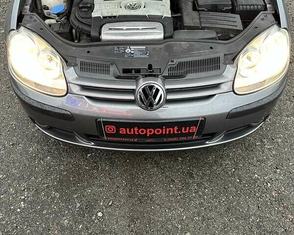 Серый Фольксваген Гольф, объемом двигателя 1.4 л и пробегом 233 тыс. км за 6750 $, фото 36 на Automoto.ua