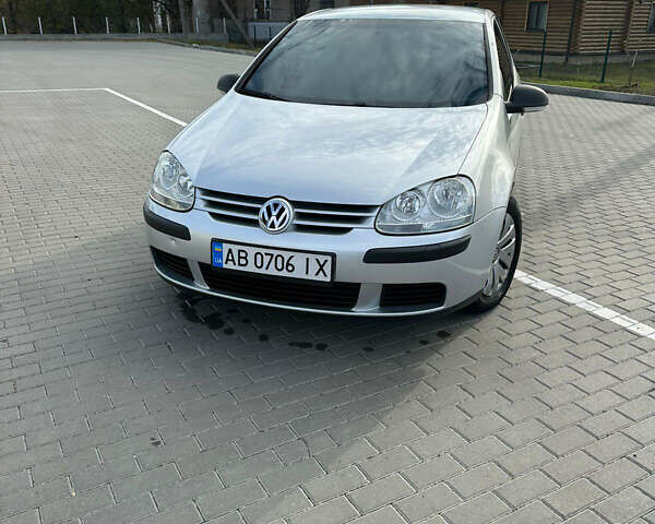 Серый Фольксваген Гольф, объемом двигателя 1.6 л и пробегом 220 тыс. км за 6350 $, фото 2 на Automoto.ua