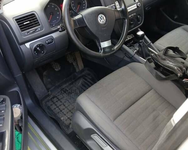 Серый Фольксваген Гольф, объемом двигателя 1.4 л и пробегом 307 тыс. км за 4700 $, фото 1 на Automoto.ua