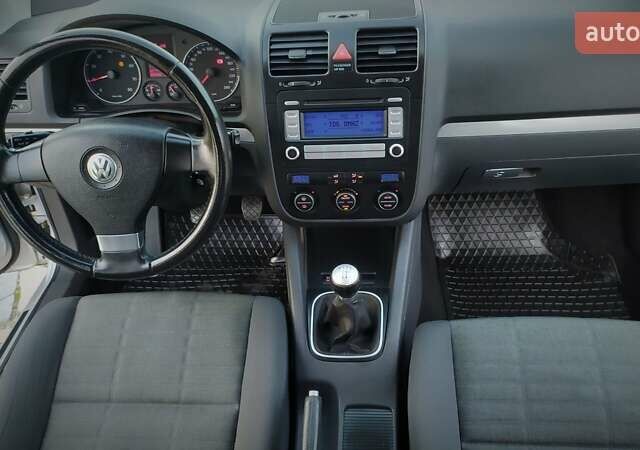 Серый Фольксваген Гольф, объемом двигателя 0 л и пробегом 200 тыс. км за 7100 $, фото 116 на Automoto.ua