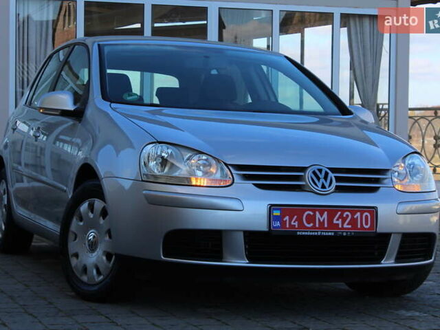 Серый Фольксваген Гольф, объемом двигателя 1.6 л и пробегом 195 тыс. км за 5890 $, фото 3 на Automoto.ua
