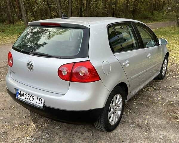 Серый Фольксваген Гольф, объемом двигателя 1.39 л и пробегом 204 тыс. км за 5400 $, фото 3 на Automoto.ua