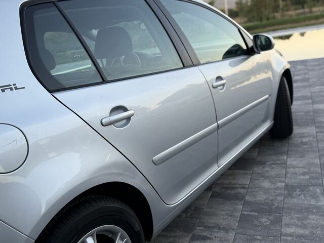 Серый Фольксваген Гольф, объемом двигателя 1.4 л и пробегом 175 тыс. км за 5700 $, фото 12 на Automoto.ua