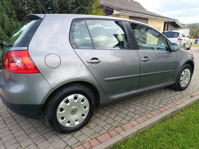 Сірий Фольксваген Гольф, об'ємом двигуна 1.4 л та пробігом 202 тис. км за 5500 $, фото 2 на Automoto.ua