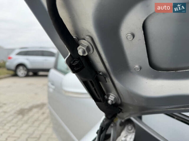 Серый Фольксваген Гольф, объемом двигателя 1.6 л и пробегом 212 тыс. км за 6450 $, фото 50 на Automoto.ua