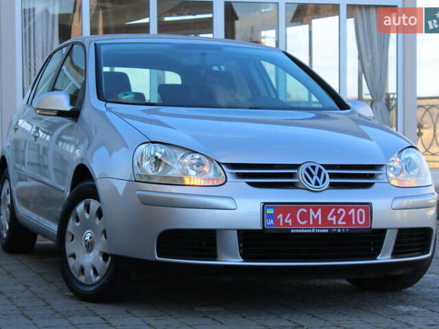 Серый Фольксваген Гольф, объемом двигателя 1.6 л и пробегом 195 тыс. км за 5990 $, фото 5 на Automoto.ua