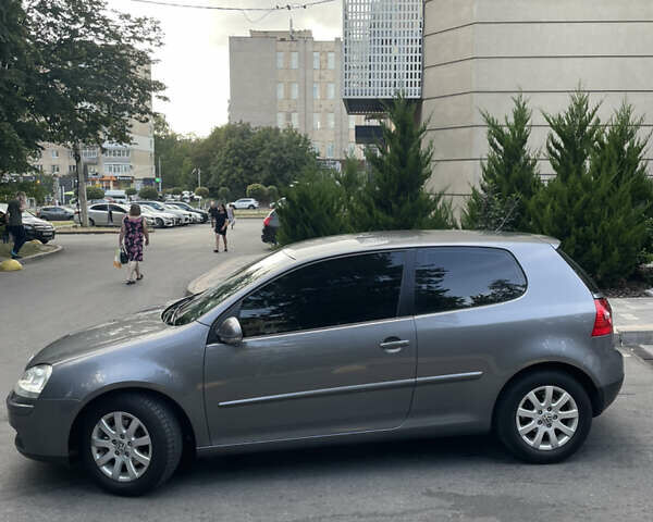 Фольксваген Гольф 2007 у Вінниці на Automoto.ua Сірий Фольксваген Гольф, об'ємом двигуна 1.6 л та пробігом 148 тис. км за 4999 $, фото 2 на Automoto.ua