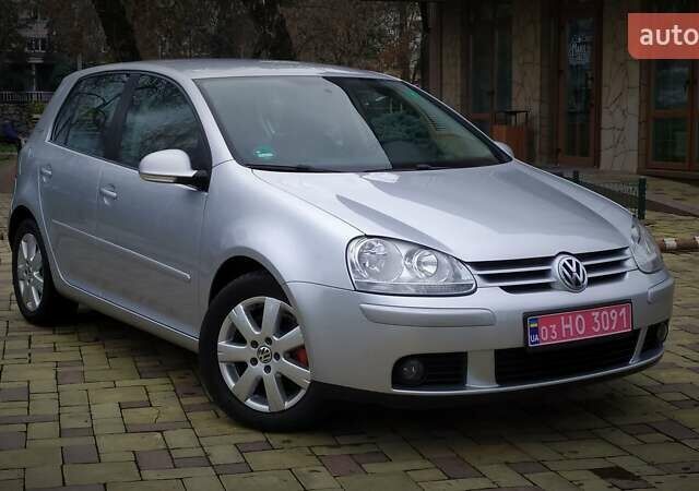 Сірий Фольксваген Гольф, об'ємом двигуна 1.6 л та пробігом 200 тис. км за 6950 $, фото 28 на Automoto.ua