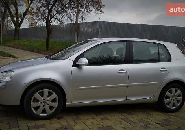 Сірий Фольксваген Гольф, об'ємом двигуна 1.6 л та пробігом 200 тис. км за 6950 $, фото 19 на Automoto.ua