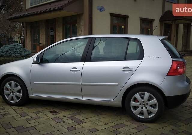 Сірий Фольксваген Гольф, об'ємом двигуна 1.6 л та пробігом 200 тис. км за 6950 $, фото 72 на Automoto.ua