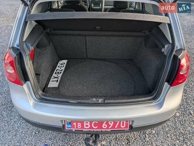 Серый Фольксваген Гольф, объемом двигателя 1.6 л и пробегом 244 тыс. км за 5950 $, фото 15 на Automoto.ua