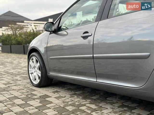 Серый Фольксваген Гольф, объемом двигателя 1.4 л и пробегом 169 тыс. км за 5700 $, фото 10 на Automoto.ua