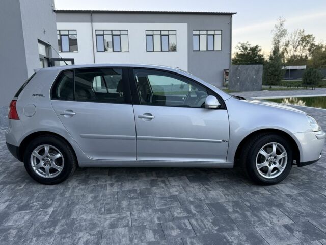 Серый Фольксваген Гольф, объемом двигателя 1.4 л и пробегом 175 тыс. км за 5700 $, фото 10 на Automoto.ua