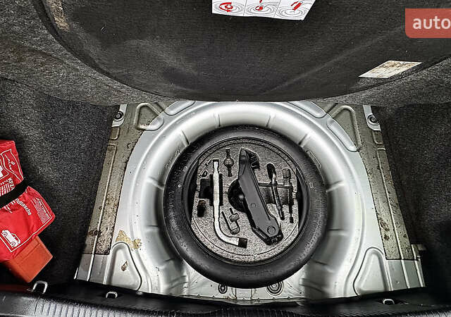 Серый Фольксваген Гольф, объемом двигателя 1.6 л и пробегом 178 тыс. км за 6556 $, фото 26 на Automoto.ua