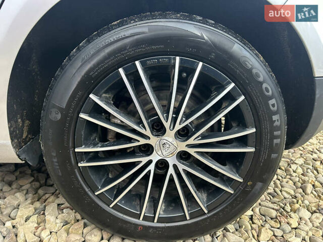 Серый Фольксваген Гольф, объемом двигателя 1.4 л и пробегом 185 тыс. км за 5100 $, фото 26 на Automoto.ua