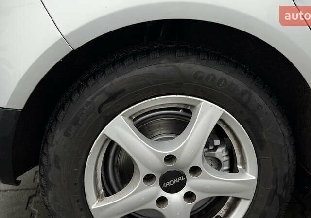 Серый Фольксваген Гольф, объемом двигателя 1.4 л и пробегом 239 тыс. км за 5150 $, фото 41 на Automoto.ua