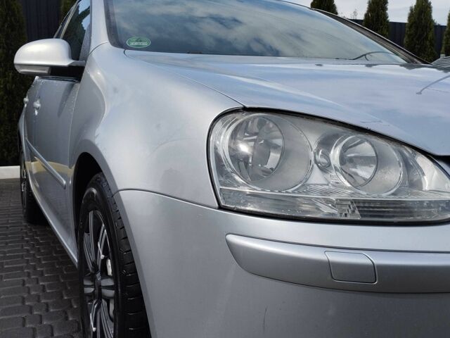 Серый Фольксваген Гольф, объемом двигателя 1.6 л и пробегом 249 тыс. км за 6200 $, фото 4 на Automoto.ua