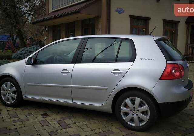 Сірий Фольксваген Гольф, об'ємом двигуна 1.6 л та пробігом 200 тис. км за 6950 $, фото 71 на Automoto.ua