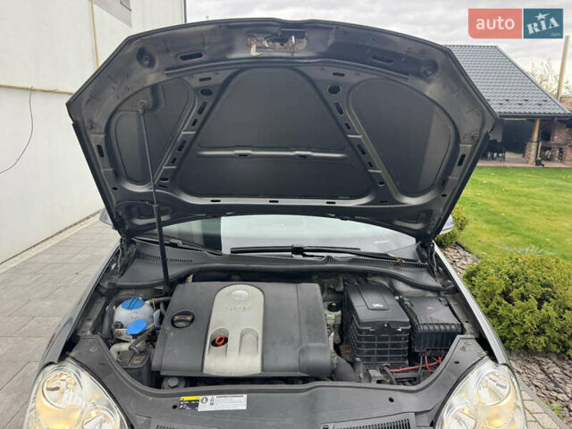 Сірий Фольксваген Гольф, об'ємом двигуна 1.6 л та пробігом 229 тис. км за 4750 $, фото 26 на Automoto.ua