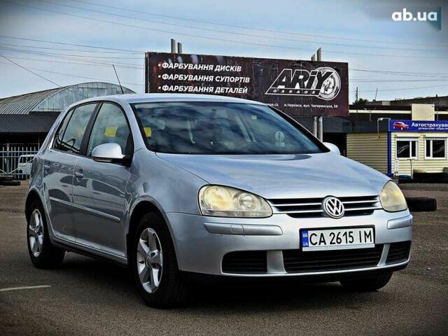 Сірий Фольксваген Гольф, об'ємом двигуна 1.6 л та пробігом 213 тис. км за 5500 $, фото 1 на Automoto.ua