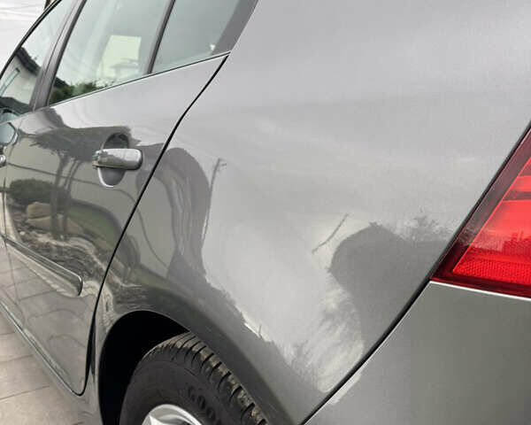 Сірий Фольксваген Гольф, об'ємом двигуна 1.6 л та пробігом 229 тис. км за 4750 $, фото 10 на Automoto.ua