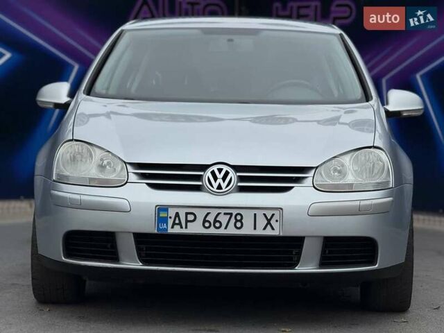 Серый Фольксваген Гольф, объемом двигателя 1.6 л и пробегом 215 тыс. км за 6299 $, фото 1 на Automoto.ua