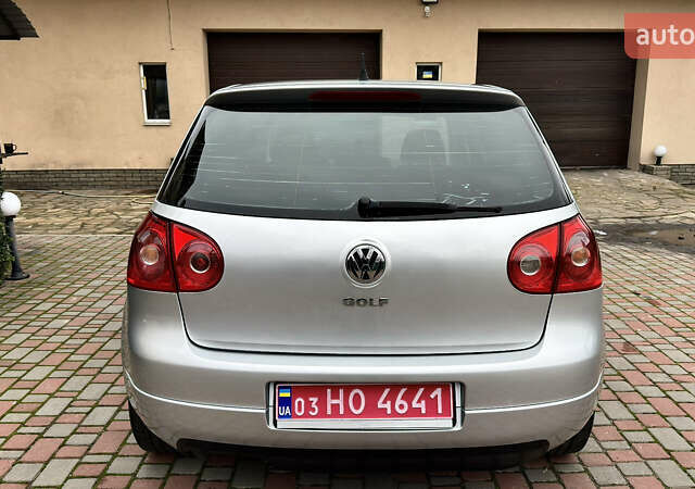 Серый Фольксваген Гольф, объемом двигателя 1.6 л и пробегом 178 тыс. км за 6556 $, фото 15 на Automoto.ua