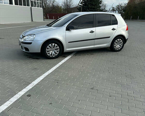 Серый Фольксваген Гольф, объемом двигателя 1.6 л и пробегом 220 тыс. км за 6350 $, фото 14 на Automoto.ua