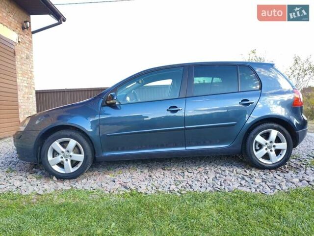 Серый Фольксваген Гольф, объемом двигателя 1.4 л и пробегом 221 тыс. км за 5600 $, фото 1 на Automoto.ua