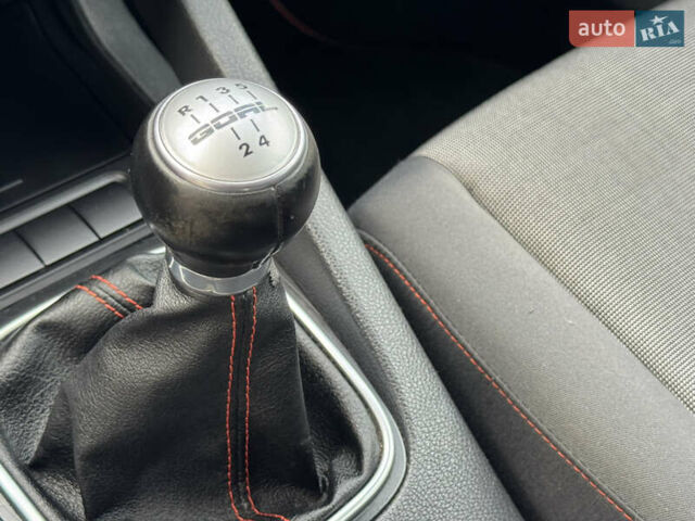 Серый Фольксваген Гольф, объемом двигателя 1.4 л и пробегом 169 тыс. км за 5700 $, фото 33 на Automoto.ua