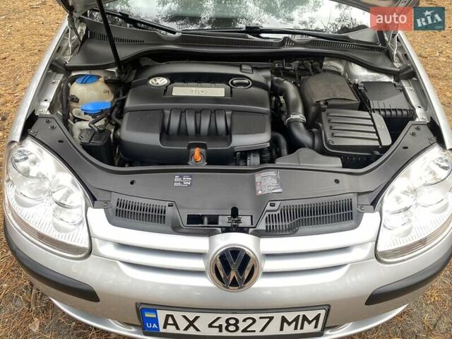Серый Фольксваген Гольф, объемом двигателя 1.6 л и пробегом 235 тыс. км за 6500 $, фото 5 на Automoto.ua