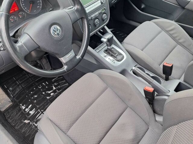 Сірий Фольксваген Гольф, об'ємом двигуна 1.4 л та пробігом 215 тис. км за 6500 $, фото 8 на Automoto.ua