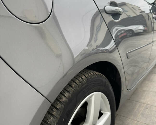 Сірий Фольксваген Гольф, об'ємом двигуна 1.6 л та пробігом 229 тис. км за 4750 $, фото 11 на Automoto.ua