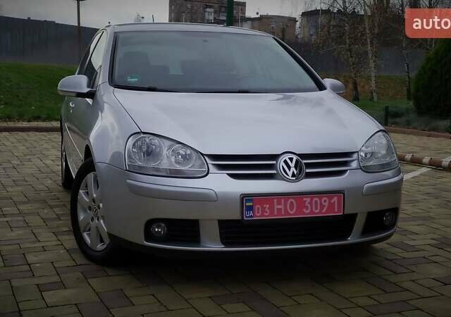 Сірий Фольксваген Гольф, об'ємом двигуна 1.6 л та пробігом 200 тис. км за 6950 $, фото 7 на Automoto.ua