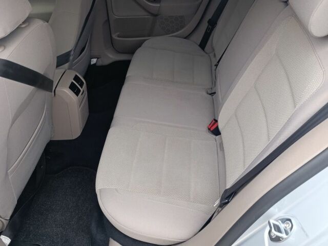 Серый Фольксваген Гольф, объемом двигателя 1.4 л и пробегом 231 тыс. км за 5950 $, фото 9 на Automoto.ua