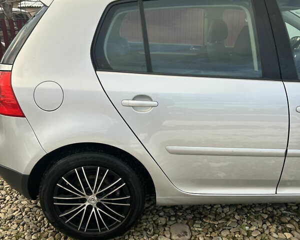 Серый Фольксваген Гольф, объемом двигателя 1.4 л и пробегом 185 тыс. км за 5100 $, фото 11 на Automoto.ua