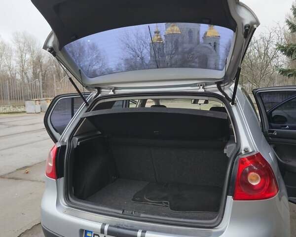 Серый Фольксваген Гольф, объемом двигателя 1.9 л и пробегом 304 тыс. км за 5600 $, фото 9 на Automoto.ua