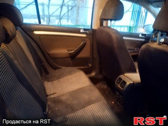 Серый Фольксваген Гольф, объемом двигателя 1.4 л и пробегом 215 тыс. км за 6150 $, фото 6 на Automoto.ua