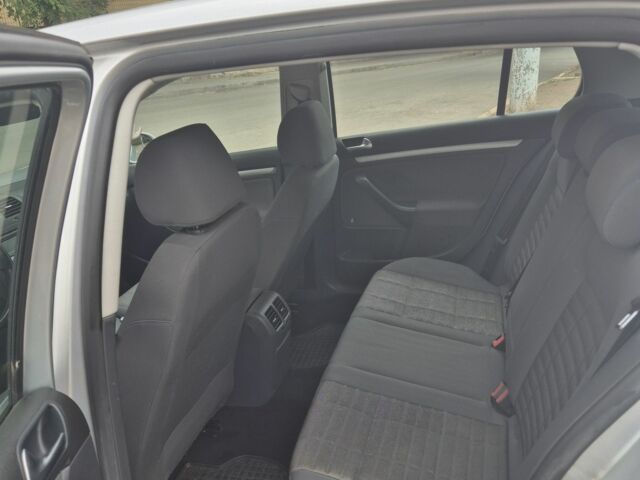 Сірий Фольксваген Гольф, об'ємом двигуна 1.4 л та пробігом 203 тис. км за 5550 $, фото 6 на Automoto.ua