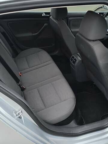 Сірий Фольксваген Гольф, об'ємом двигуна 1.39 л та пробігом 252 тис. км за 6000 $, фото 7 на Automoto.ua