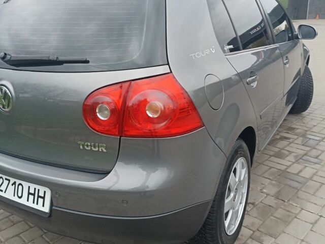 Серый Фольксваген Гольф, объемом двигателя 1.6 л и пробегом 230 тыс. км за 6199 $, фото 3 на Automoto.ua