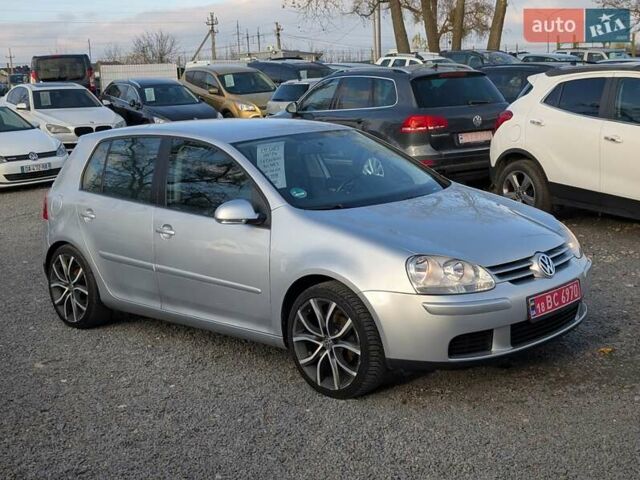 Серый Фольксваген Гольф, объемом двигателя 1.6 л и пробегом 244 тыс. км за 5950 $, фото 8 на Automoto.ua