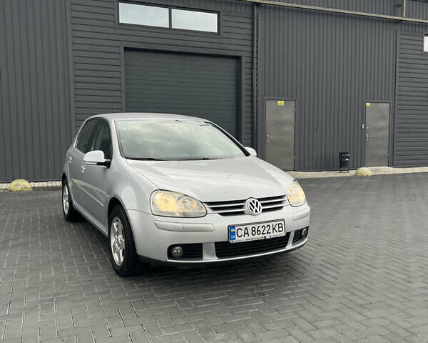 Серый Фольксваген Гольф, объемом двигателя 1.4 л и пробегом 229 тыс. км за 4600 $, фото 2 на Automoto.ua