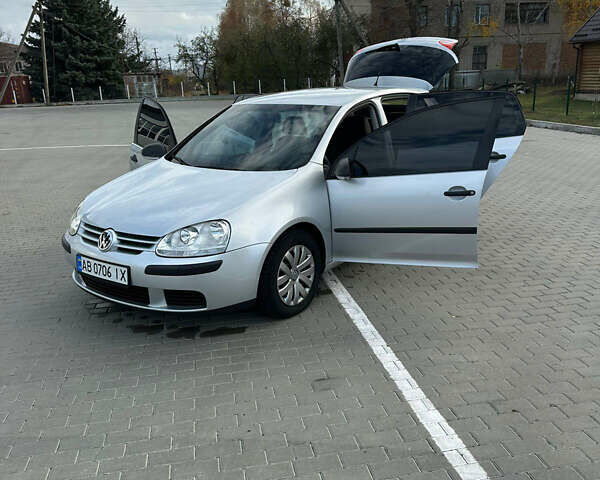 Серый Фольксваген Гольф, объемом двигателя 1.6 л и пробегом 220 тыс. км за 6350 $, фото 30 на Automoto.ua