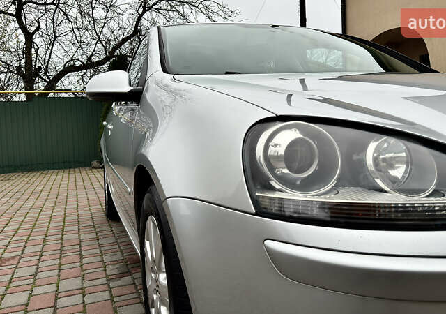 Серый Фольксваген Гольф, объемом двигателя 1.6 л и пробегом 178 тыс. км за 6556 $, фото 9 на Automoto.ua