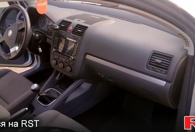 Серый Фольксваген Гольф, объемом двигателя 1.9 л и пробегом 295 тыс. км за 6999 $, фото 7 на Automoto.ua