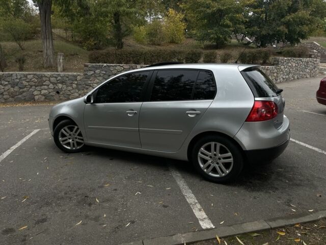 Серый Фольксваген Гольф, объемом двигателя 1.6 л и пробегом 292 тыс. км за 6500 $, фото 4 на Automoto.ua