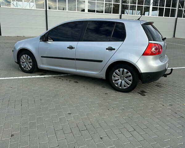 Серый Фольксваген Гольф, объемом двигателя 1.6 л и пробегом 220 тыс. км за 6350 $, фото 15 на Automoto.ua